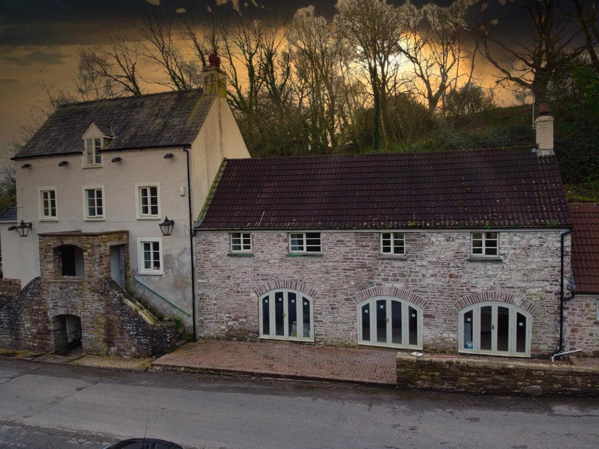 Swan House Tea Room And Bed & Breakfast Lydney Luaran gambar